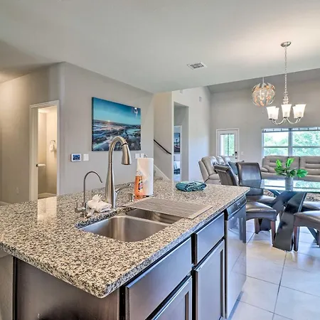 Relaxing Austin Abode Villa